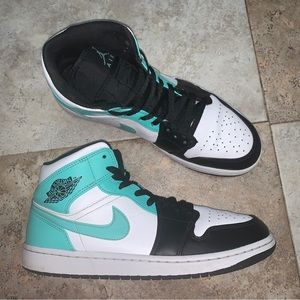 JORDAN 1 MID